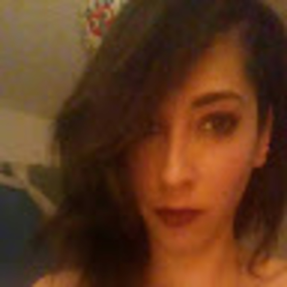 Meet your Posher, Claudia